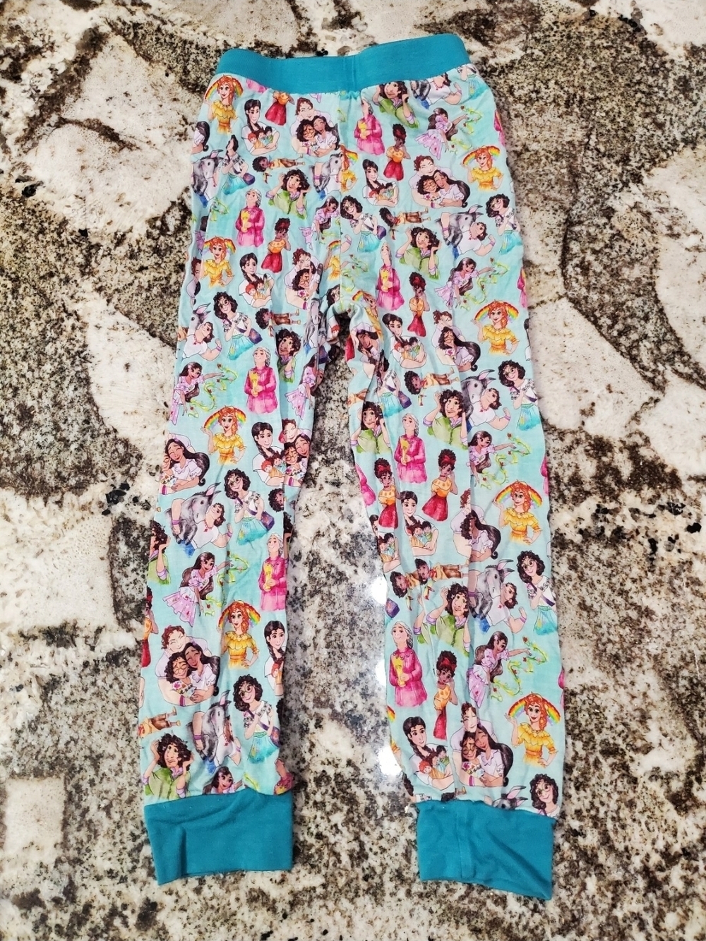 Bamboo Encanto Pajamas 4t - Picture 3 of 4